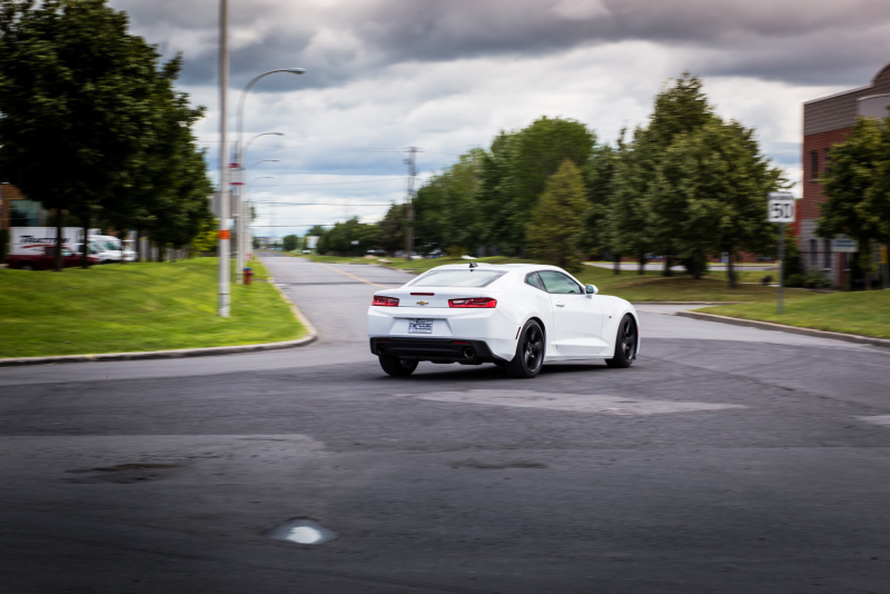 Illustration for article titled 2017 Chevrolet Camaro 2.0T Automatic: The Base Model No Longer Sucks
